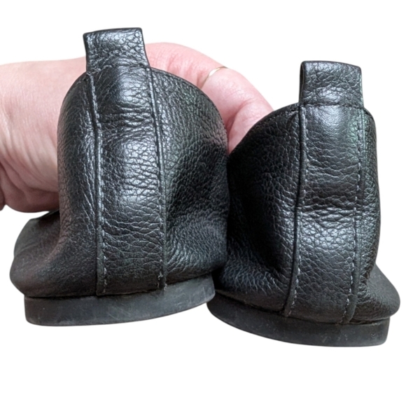 Steve Madden Ballet Flat Slip-on Dainty Women Feminine Round Toe Black Leather - Picture 7 of 8